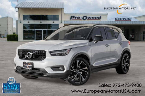 2020 Volvo XC40 R-Design AWD photo