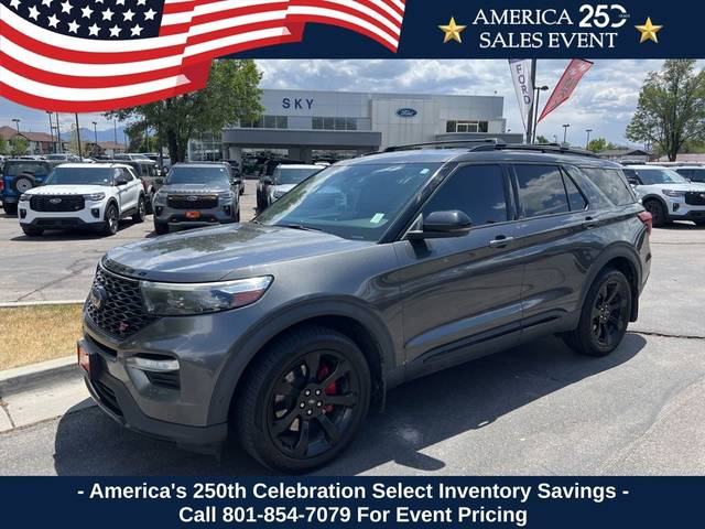 2020 Ford Explorer ST 4WD photo