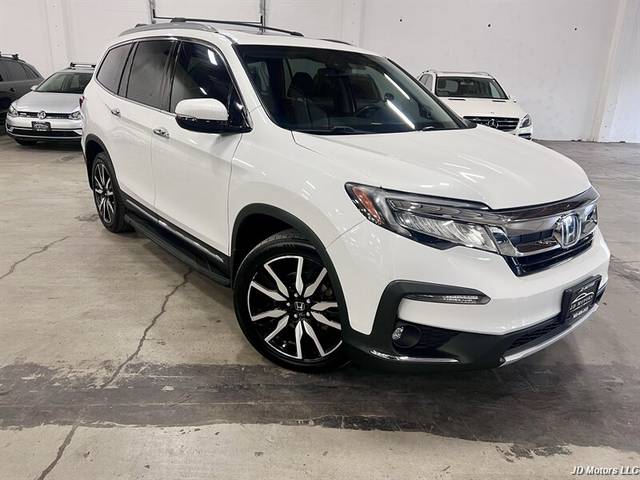 2020 Honda Pilot Touring 8-Passenger AWD photo