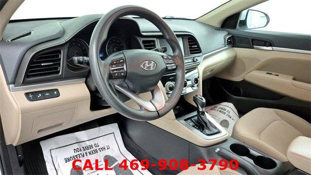 2019 Hyundai Elantra SEL FWD photo