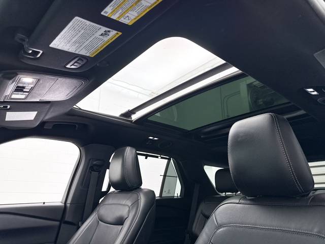 2020 Ford Explorer Limited 4WD photo