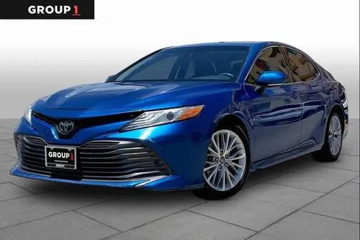 2019 Toyota Camry XLE FWD photo