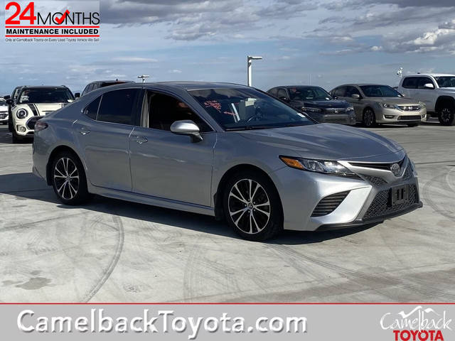 2019 Toyota Camry SE FWD photo