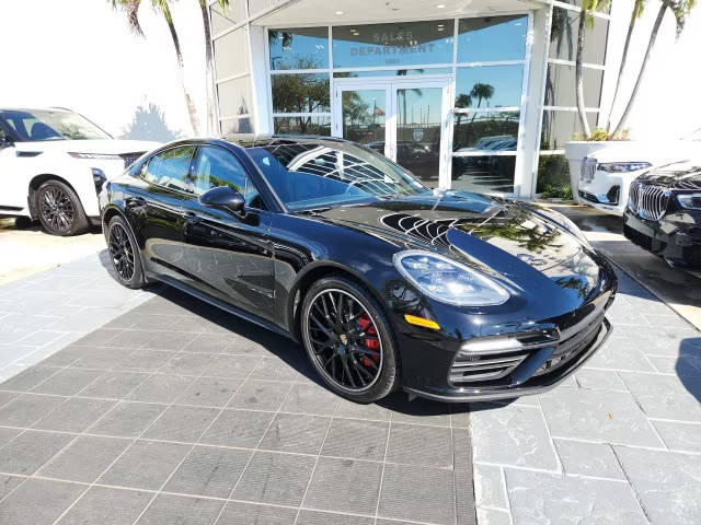 2017 Porsche Panamera Turbo AWD photo