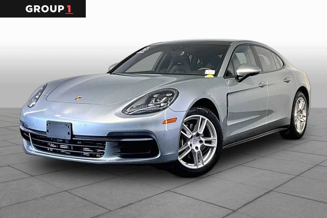 2020 Porsche Panamera 4 AWD photo