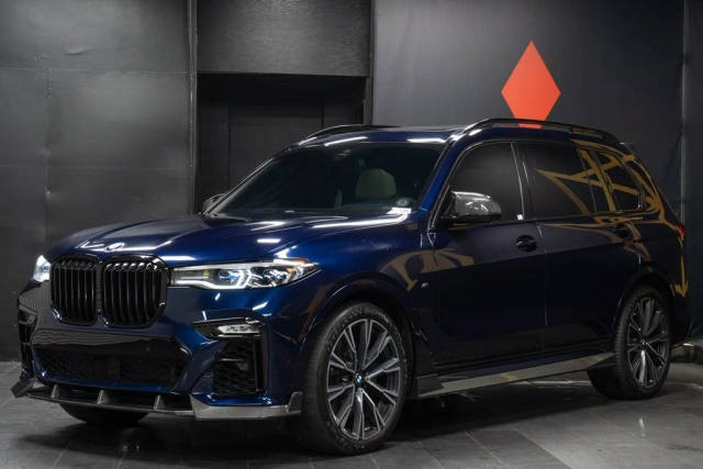 2020 BMW X7 M50i AWD photo