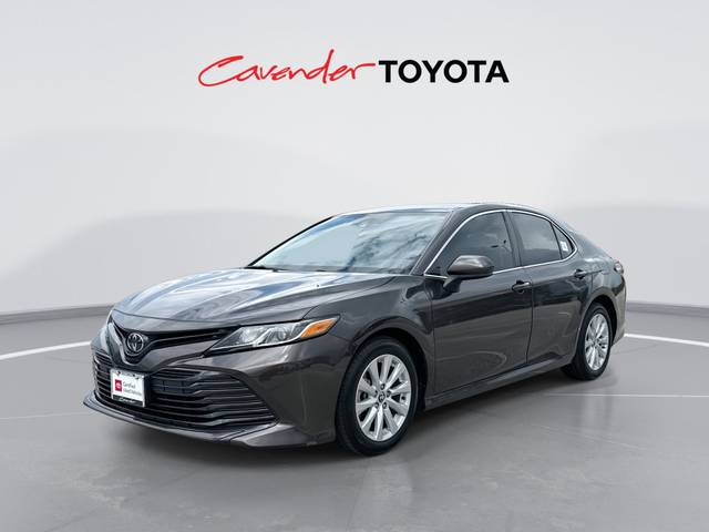 2020 Toyota Camry LE FWD photo