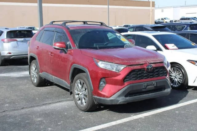 2019 Toyota RAV4 XLE Premium FWD photo