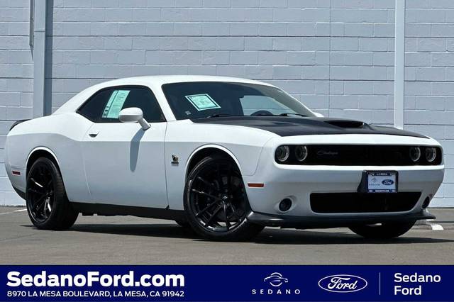 2019 Dodge Challenger R/T Scat Pack RWD photo