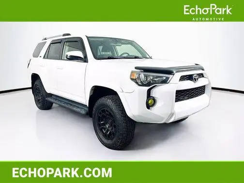 2019 Toyota 4Runner SR5 4WD photo