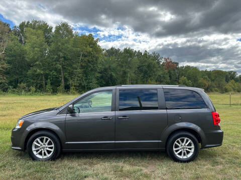 2018 Dodge Grand Caravan SXT FWD photo