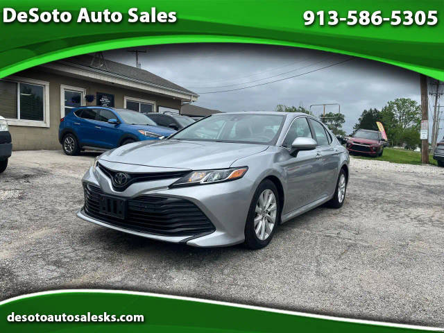 2019 Toyota Camry LE FWD photo