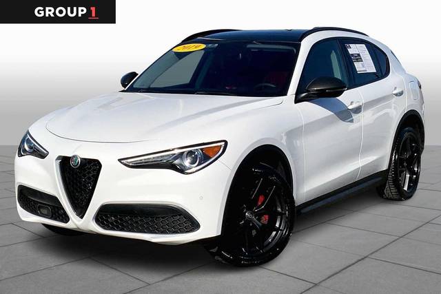 2019 Alfa Romeo Stelvio AWD photo
