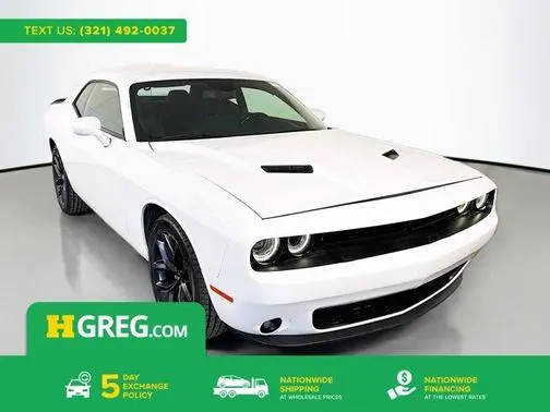 2019 Dodge Challenger SXT RWD photo