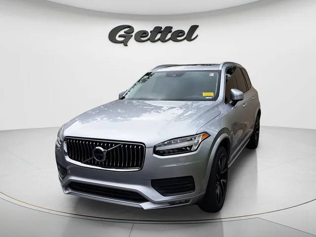 2020 Volvo XC90 Momentum AWD photo