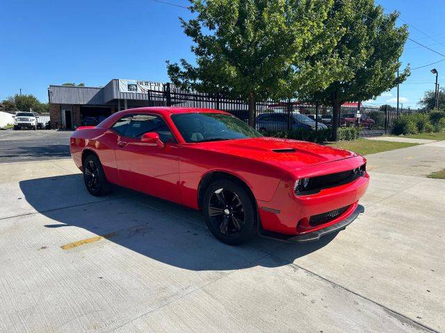 2019 Dodge Challenger SXT RWD photo