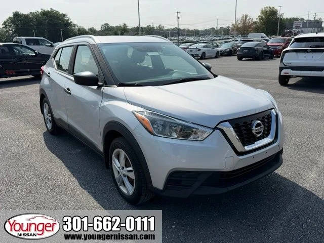 2019 Nissan Kicks S FWD photo