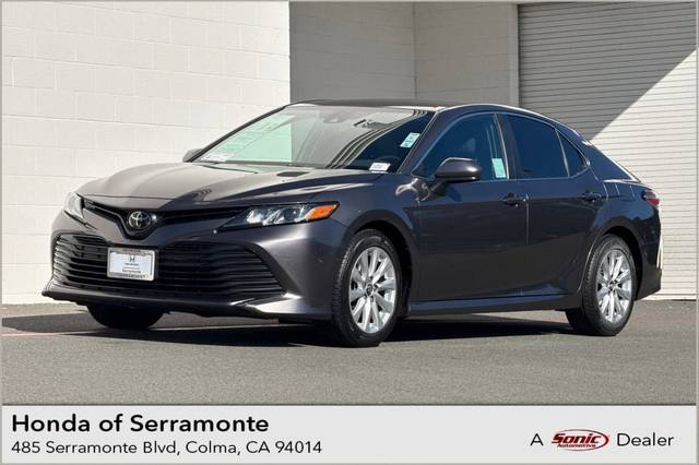 2020 Toyota Camry LE FWD photo
