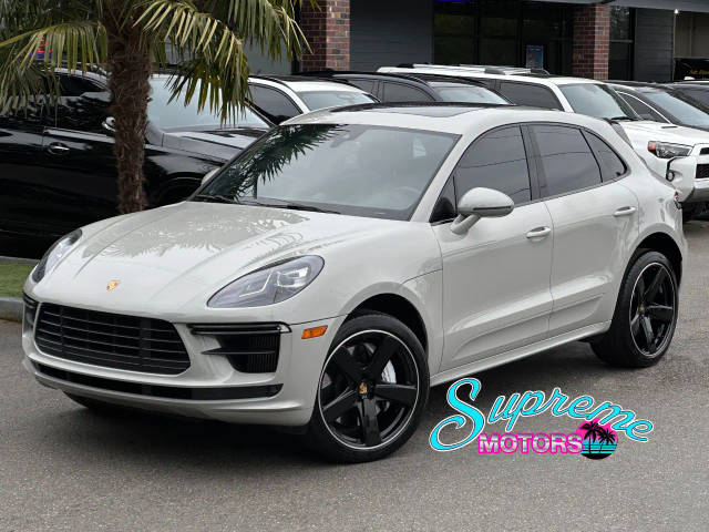 2020 Porsche Macan Turbo AWD photo