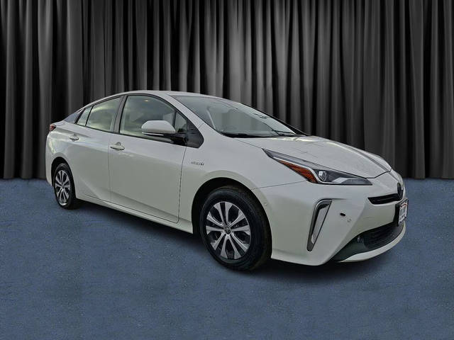 2019 Toyota Prius LE AWD photo