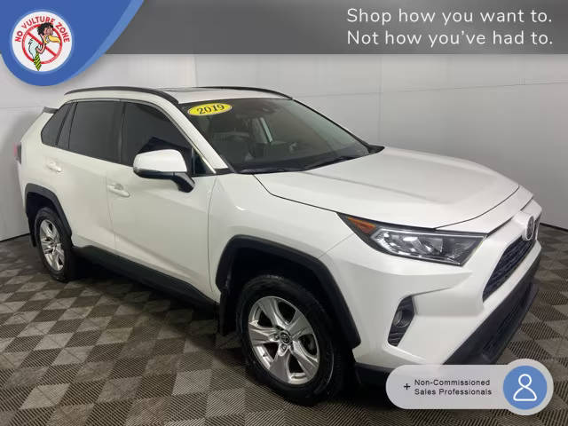 2019 Toyota RAV4 XLE AWD photo