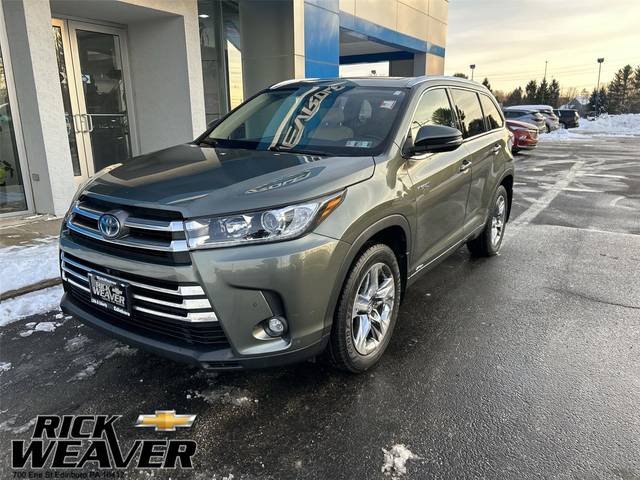 2019 Toyota Highlander Hybrid Limited Platinum AWD photo