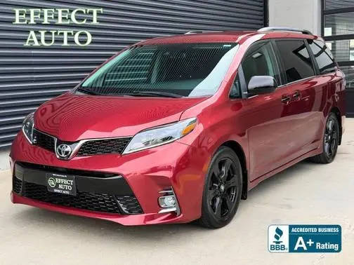2020 Toyota Sienna SE FWD photo