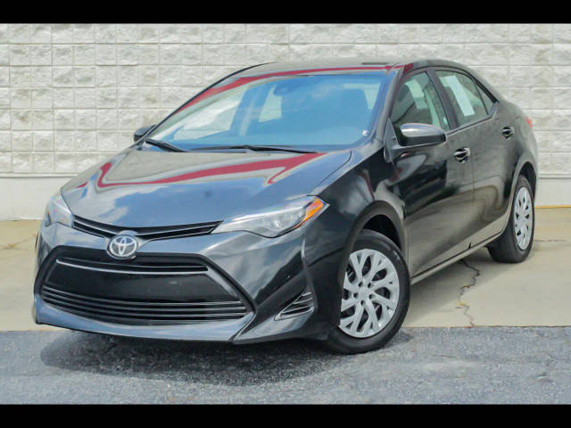 2019 Toyota Corolla LE FWD photo