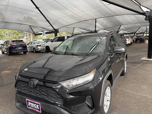 2019 Toyota RAV4 LE AWD photo