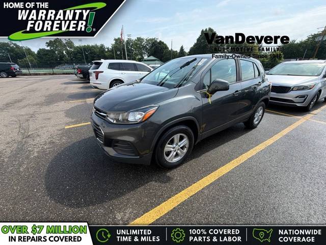 2020 Chevrolet Trax LS FWD photo