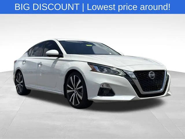 2020 Nissan Altima 2.0 Platinum FWD photo