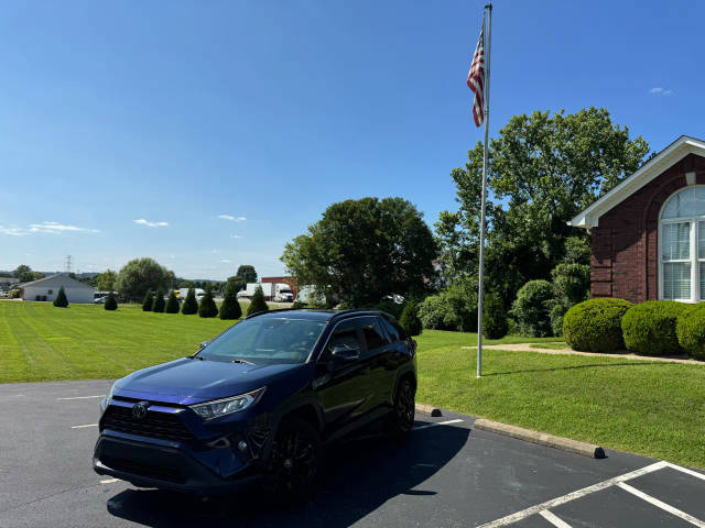 2019 Toyota RAV4 XLE Premium FWD photo