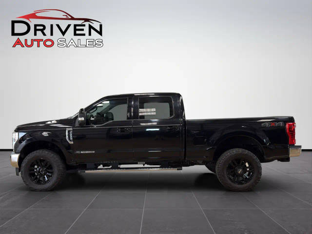 2019 Ford F-250 Super Duty LARIAT 4WD photo