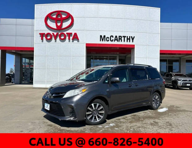 2020 Toyota Sienna LE AWD photo