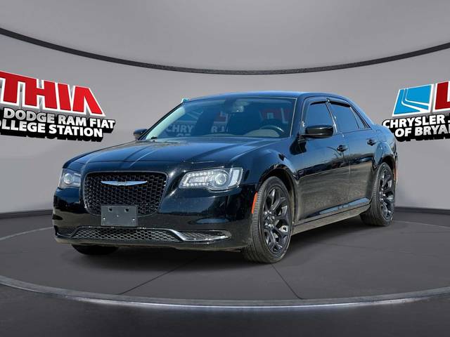 2019 Chrysler 300 Touring RWD photo