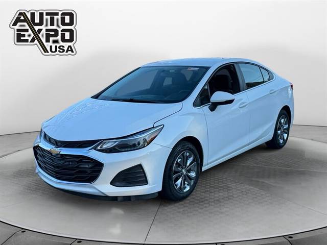 2019 Chevrolet Cruze LT FWD photo