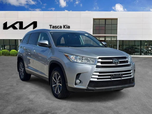 2019 Toyota Highlander XLE AWD photo