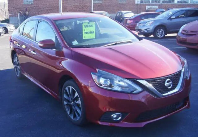 2019 Nissan Sentra SR FWD photo