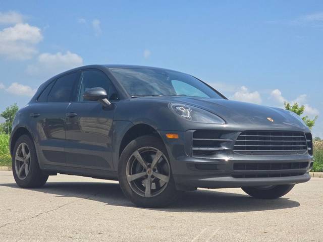 2020 Porsche Macan AWD photo