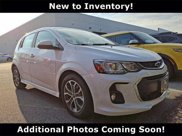 2020 Chevrolet Sonic LT FWD photo