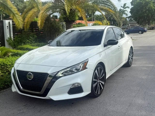 2020 Nissan Altima 2.5 SR FWD photo