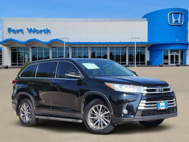 2019 Toyota Highlander XLE FWD photo