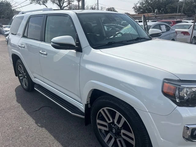 2020 Toyota 4Runner Limited RWD photo