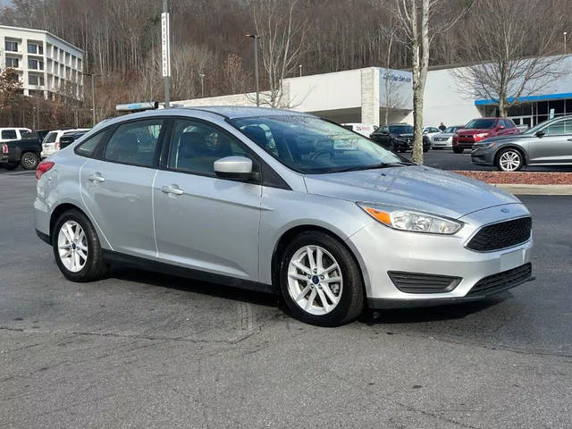 2018 Ford Focus SE FWD photo