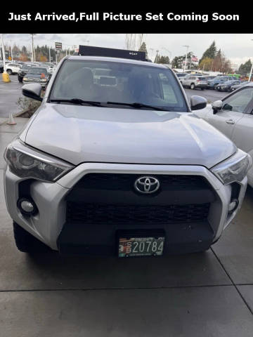 2019 Toyota 4Runner SR5 4WD photo