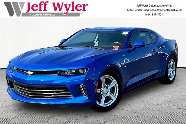 2016 Chevrolet Camaro 1LT RWD photo