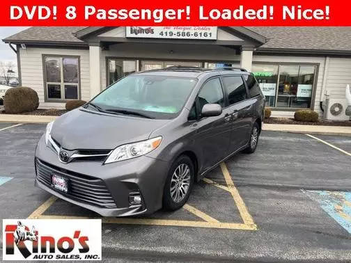 2020 Toyota Sienna XLE Premium FWD photo