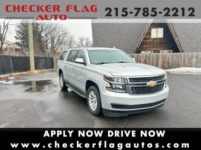 2018 Chevrolet Suburban LT 4WD photo
