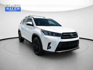 2019 Toyota Highlander SE FWD photo