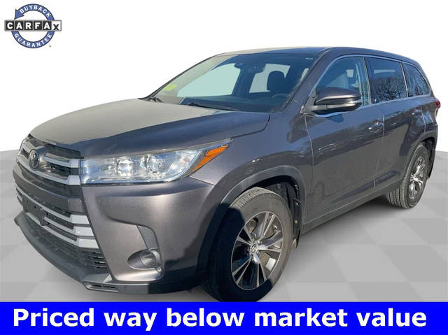 2019 Toyota Highlander LE AWD photo